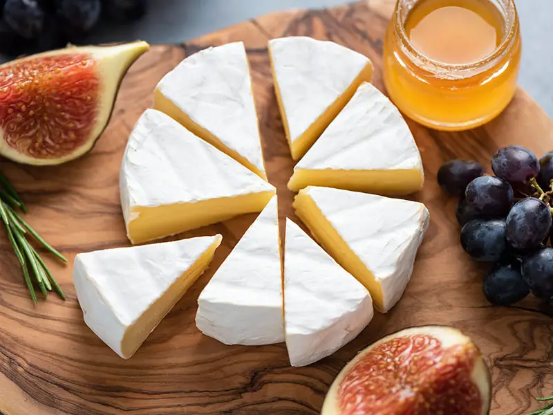 Fruits Brie Cheese